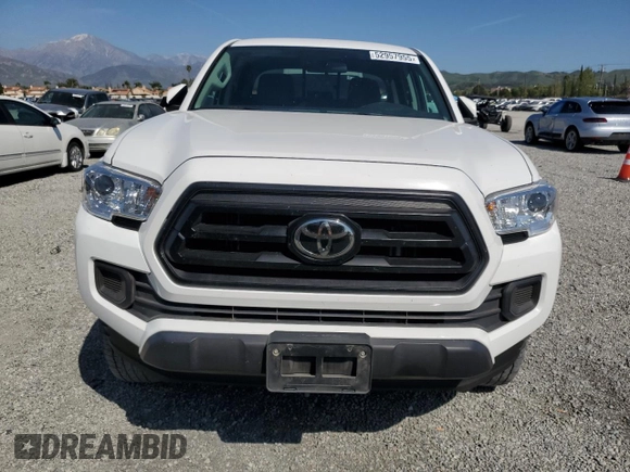 2023 Toyota Tacoma SR z VIN 3TMCZ5AN5PM594103, wystawiony jako Copart lot #52957955 z przebiegiem 21 759 mil mil oraz Szkoda całkowita • Salvage title. Historia ofert i sprzedaży dostępna na DreamBid. Obrazek 5.