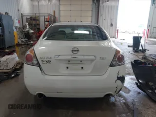 2009 Nissan Altima 2.5 S with VIN 1N4AL21E19N462641, listed as a IAAI auction lot 41353396 with 171,075 mi miles. Bid and sale history available at carsss.com. Image 17.