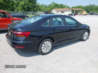 2019 Volkswagen Jetta S z VIN 3VWC57BU6KM084104, wystawiony jako IAAI lot #42423409 z przebiegiem 115 398 mil mil oraz . Historia ofert i sprzedaży dostępna na DreamBid. Obrazek 4.