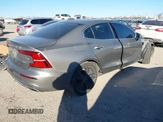 2019 Volvo S60 Inscription with VIN 7JRA22TL9KG001806, listed as a IAAI auction lot 41391582 with 97,189 mi miles. Bid and sale history available at carsss.com. Image 4.