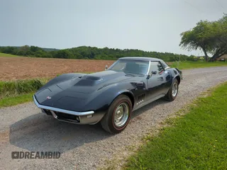 1968 Chevrolet Corvette z VIN 194678S400179, wystawiony jako Copart lot #59694455 z przebiegiem 23 679 mil mil oraz Czysty tytuł • Clean title. Historia ofert i sprzedaży dostępna na DreamBid. Obrazek 2.