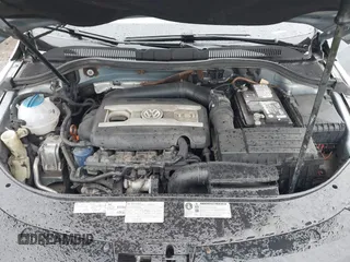 2012 Volkswagen CC Sport with VIN WVWMN7AN5CE541820, listed as a IAAI auction lot 41709393 with 98,459 mi miles. Bid and sale history available at carsss.com. Image 10.