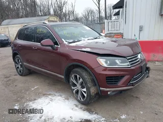 2017 Volkswagen Touareg Wolfsburg Edition с VIN WVGRF7BP9HD006467, выставлен на аукционе IAAI как лот 41343386 с пробегом 74 320 миль миль и . История ставок и продаж доступна на DreamBid. Изображение 1.