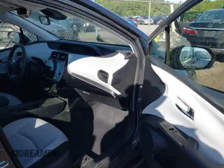 2019 Toyota Prius LE with VIN JTDL9RFU2K3005915, listed as a IAAI auction lot 42192956 with 112,503 mi miles and . Bid and sale history available at DreamBid. Image 5.