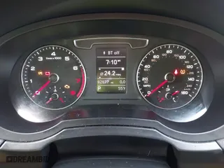 2018 Audi Q3 Premium with VIN WA1BCCFSXJR028356, listed as a IAAI auction lot 41761544 with 82,877 mi miles. Bid and sale history available at carsss.com. Image 7.