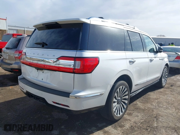 2019 Lincoln Navigator Reserve z VIN 5LMJJ2LT8KEL10852, wystawiony jako IAAI lot #41847832 z przebiegiem 88 437 mil mil oraz . Historia ofert i sprzedaży dostępna na DreamBid. Obrazek 4.