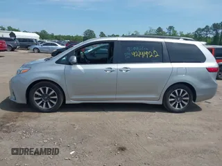 2020 Toyota Sienna XLE Auto Access Seat with VIN 5TDYZ3DC8LS029598, listed as a IAAI auction lot 42141922 with 47,347 mi miles and . Bid and sale history available at DreamBid. Image 14.