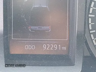 2017 Toyota Tacoma SR5 z VIN 5TFCZ5AN9HX070030, wystawiony jako IAAI lot #42212141 z przebiegiem 92 291 mil mil oraz . Historia ofert i sprzedaży dostępna na DreamBid. Obrazek 15.