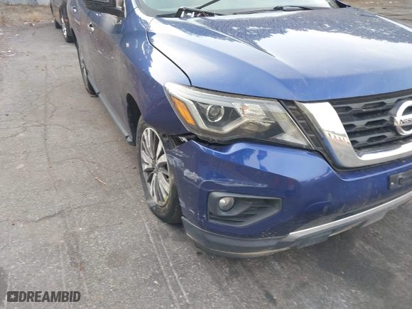 2017 Nissan Pathfinder SV with VIN 5N1DR2MN4HC664462, listed as a IAAI auction lot 39923868 with 119,837 mi miles. Bid and sale history available at carsss.com. Image 6.
