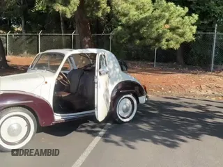 1950 FIAT 500 z VIN 208920, wystawiony jako Copart lot #82080125 z przebiegiem 48 283 mil mil oraz Czysty tytuł • Clean title. Historia ofert i sprzedaży dostępna na DreamBid. Obrazek 11.