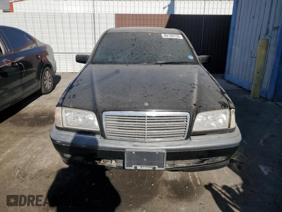 1999 Mercedes-Benz C 230/260/280/320 with VIN WDBHA24G8XA682177, listed as a Copart auction lot 89120755 with 204,353 mi miles and Clean Title. Bid and sale history available at carsss.com. Image 5.