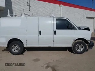 2020 Chevrolet Express Cargo with VIN 1GCWGAFP6L1275225, listed as a IAAI auction lot 41801450 with 122,683 mi miles and . Bid and sale history available at DreamBid. Image 14.