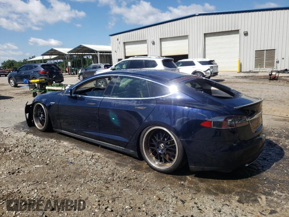 2013 Tesla Model S Performance с VIN 5YJSA1DP1DFP04055, выставлен на аукционе Copart как лот 57418615 с пробегом Не указан миль и Списание • Salvage title. История ставок и продаж доступна на DreamBid. Изображение 2.