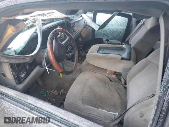 2000 Chevrolet Silverado 1500 LS with VIN 2GCEC19V3Y1241827, listed as a Copart auction lot 83176464 with 0 mi miles and Salvage Title. Bid and sale history available at carsss.com. Image 10.