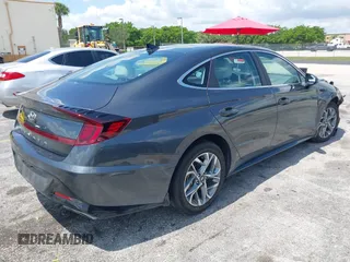 2023 Hyundai Sonata SEL z VIN KMHL64JA3PA277025, wystawiony jako IAAI lot #42301657 z przebiegiem 38 378 mil mil oraz . Historia ofert i sprzedaży dostępna na DreamBid. Obrazek 4.