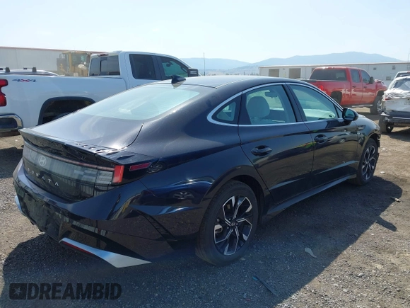 2024 Hyundai Sonata SEL z VIN KMHL64JA1RA425997, wystawiony jako IAAI lot #42489381 z przebiegiem 21 474 mil mil oraz . Historia ofert i sprzedaży dostępna na DreamBid. Obrazek 4.