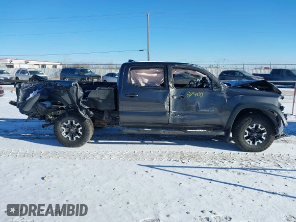 2017 Toyota Tacoma SR5 with VIN 3TMDZ5BN1HM021199, listed as a IAAI auction lot 41387400 with 93,392 mi miles. Bid and sale history available at carsss.com. Image 12.