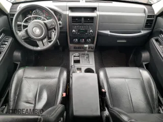 2012 Jeep Liberty Sport z VIN 1C4PJMAKXCW186540, wystawiony jako Copart lot #57848545 z przebiegiem 97 971 mil mil oraz Szkoda całkowita • Salvage title. Historia ofert i sprzedaży dostępna na DreamBid. Obrazek 8.