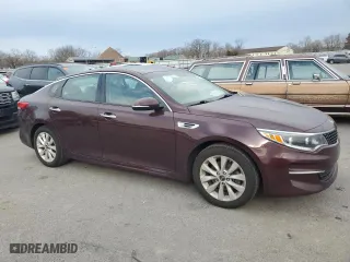 2017 Kia Optima EX with VIN 5XXGU4L38HG153056, listed as a Copart auction lot 46900665 with 82,990 mi miles and Salvage Title. Bid and sale history available at carsss.com. Image 4.