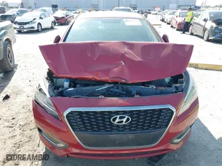 2016 Hyundai Sonata Hybrid SE with VIN KMHE24L19GA016239, listed as a IAAI auction lot 40813246 with 118,031 mi miles. Bid and sale history available at carsss.com. Image 12.