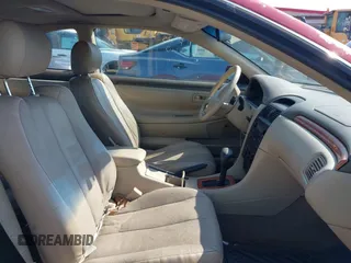 2002 Toyota Solara SE z VIN 2T1CE22P02C001422, wystawiony jako IAAI lot #42463213 z przebiegiem 244 393 mil mil oraz . Historia ofert i sprzedaży dostępna na DreamBid. Obrazek 5.