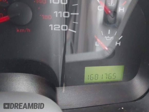 2004 Ford F-150 STX with VIN 1FTRX12W44NA76582, listed as a IAAI auction lot 42298202 with 168,176 mi miles and . Bid and sale history available at DreamBid. Image 15.