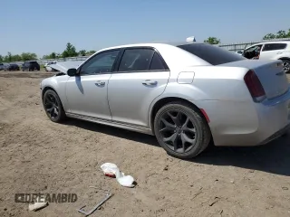 2022 Chrysler 300 Touring L with VIN 2C3CCADG6NH170906, listed as a Copart auction lot 52799445 with 41,555 mi miles and Salvage Title. Bid and sale history available at DreamBid. Image 2.