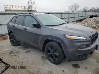 2017 Jeep Cherokee Altitude z VIN 1C4PJLABXHW578483, wystawiony jako Copart lot #84121914 z przebiegiem 118 259 mil mil oraz Szkoda całkowita • Salvage title. Historia ofert i sprzedaży dostępna na DreamBid. Obrazek 4.
