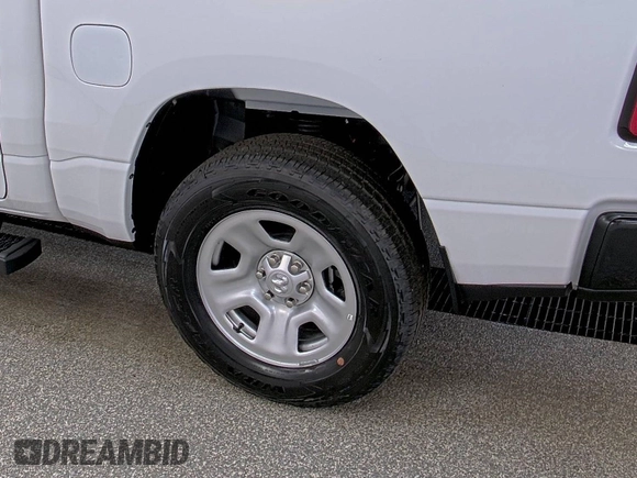 2024 Ram 1500 Tradesman с VIN 1C6RRFGG7RN221914, выставлен на аукционе IAAI как лот 42849294 с пробегом 66 миль миль и . История ставок и продаж доступна на DreamBid. Изображение 21.