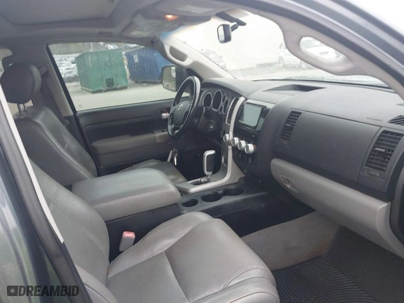 2007 Toyota Tundra LTD with VIN 5TBEV58197S459237, listed as a IAAI auction lot 41852184 with 339,929 mi miles. Bid and sale history available at carsss.com. Image 5.