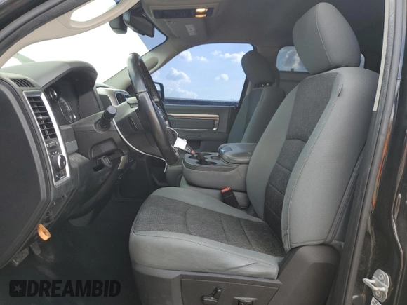 2019 Ram 1500 Big Horn z VIN 1C6RR7TT4KS695769, wystawiony jako Copart lot #43928175 z przebiegiem 85 304 mil mil oraz Szkoda całkowita • Salvage title. Historia ofert i sprzedaży dostępna na DreamBid. Obrazek 7.