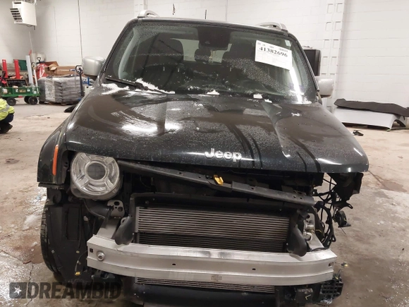 2018 Jeep Renegade Limited with VIN ZACCJBDB6JPJ09749, listed as a IAAI auction lot 41382696 with 25,644 mi miles and . Bid and sale history available at DreamBid. Image 12.