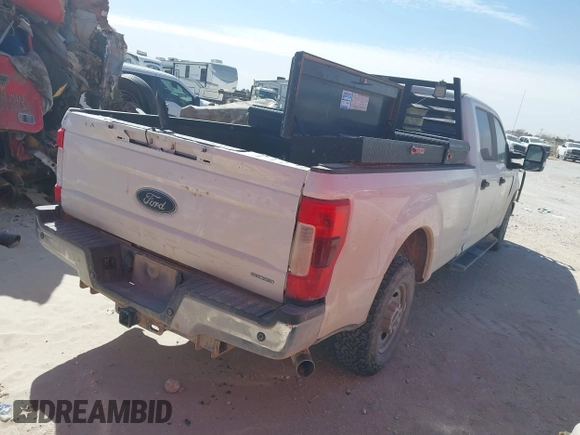 2019 Ford Super Duty F-250 SRW XL with VIN 1FT7W2A69KEC68823, listed as a IAAI auction lot 41689175 with 153,022 mi miles. Bid and sale history available at carsss.com. Image 4.