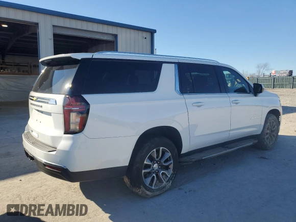 2022 Chevrolet Suburban LS z VIN 1GNSKBKD4NR211131, wystawiony jako Copart lot #46851175 z przebiegiem 47 808 mil mil oraz Szkoda całkowita • Salvage title. Historia ofert i sprzedaży dostępna na DreamBid. Obrazek 3.