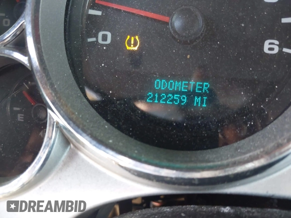 2007 Chevrolet Silverado 1500 LT w/1LT with VIN 1GCEC19017Z500969, listed as a IAAI auction lot 41907955 with 212,259 mi miles. Bid and sale history available at carsss.com. Image 15.