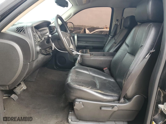 2007 Chevrolet Silverado 1500 LT w/1LT with VIN 2GCEC13C471551569, listed as a Copart auction lot 48215845 with 233,361 mi miles and Salvage Title. Bid and sale history available at carsss.com. Image 7.