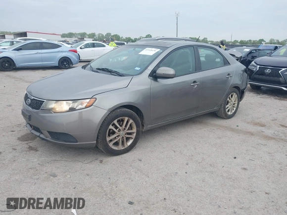 2012 Kia Forte EX with VIN KNAFU4A29C5592525, listed as a IAAI auction lot 41918436 with 190,213 mi miles. Bid and sale history available at carsss.com. Image 2.