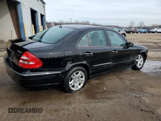 2005 Mercedes-Benz E 320 with VIN WDBUF82J55X176995, listed as a Copart auction lot 42928825 with 150,161 mi miles and Salvage Title. Bid and sale history available at DreamBid. Image 3.