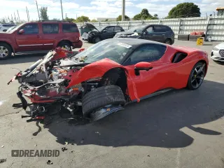 2023 Ferrari SF90 z VIN ZFF95NLAXP0291614, wystawiony jako Copart lot #83805524 z przebiegiem 719 mil mil oraz Szkody całkowita. Historia ofert i sprzedaży dostępna na DreamBid. Obrazek 1.