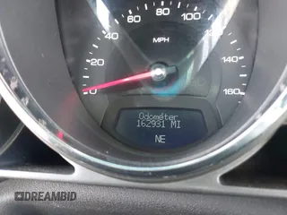 2009 Cadillac CTS RWD с VIN 1G6DV57VX90159318, выставлен на аукционе IAAI как лот 42345939 с пробегом 162 931 миль миль и . История ставок и продаж доступна на DreamBid. Изображение 7.