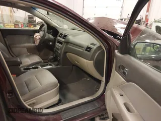 2011 Ford Fusion SE with VIN 3FAHP0HA4BR154506, listed as a IAAI auction lot 41880125 with 93,130 mi miles. Bid and sale history available at carsss.com. Image 5.