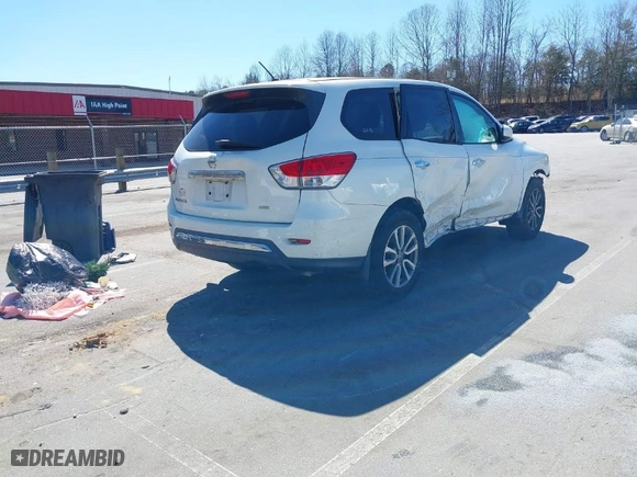 2014 Nissan Pathfinder SV with VIN 5N1AR2MM8EC734437, listed as a IAAI auction lot 41833985 with 159,994 mi miles. Bid and sale history available at carsss.com. Image 4.