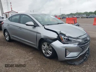 2020 Hyundai Elantra Value Edition z VIN 5NPD84LF8LH606042, wystawiony jako IAAI lot #42250853 z przebiegiem 71 218 mil mil oraz . Historia ofert i sprzedaży dostępna na DreamBid. Obrazek 1.