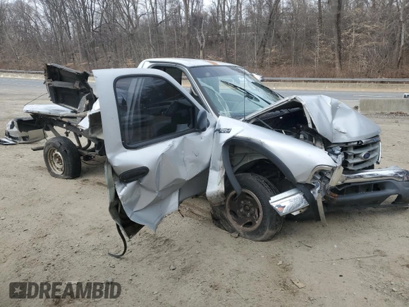 2000 Ford F-150 XL with VIN 1FTZF182XYNC17149, listed as a Copart auction lot 44325635 with Not provided miles and Salvage title. Bid and sale history available at DreamBid. Image 4.