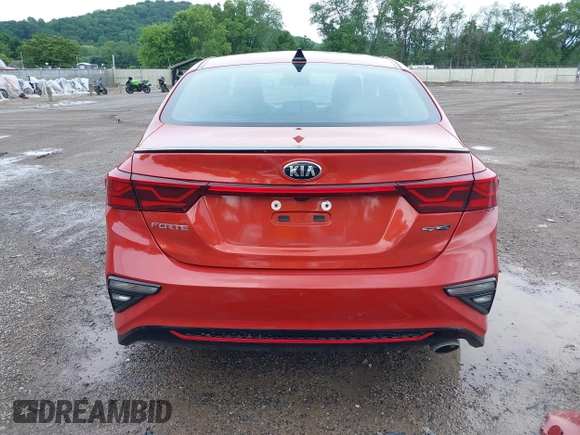 2021 Kia Forte GT-Line z VIN 3KPF34AD0ME298301, wystawiony jako IAAI lot #42452730 z przebiegiem 60 182 mil mil oraz . Historia ofert i sprzedaży dostępna na DreamBid. Obrazek 17.