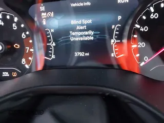2024 Jeep Compass Limited с VIN 3C4NJDCN2RT103258, выставлен на аукционе IAAI как лот 41246086 с пробегом 3 792 миль миль и . История ставок и продаж доступна на DreamBid. Изображение 15.