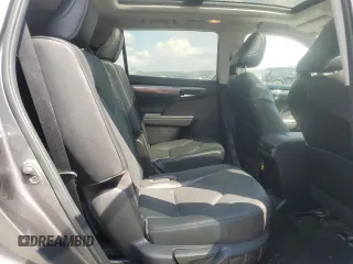 2022 Toyota Highlander Platinum with VIN 5TDFZRBH7NS182601, listed as a Copart auction lot 61832475 with 61,958 mi miles and Salvage title. Bid and sale history available at DreamBid. Image 11.