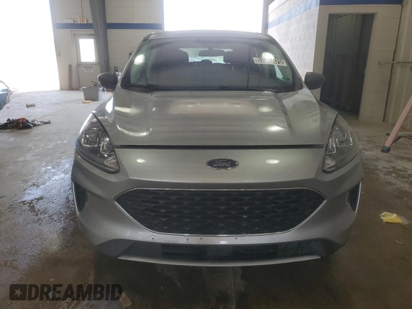 2022 Ford Escape SE with VIN 1FMCU0G66NUA43684, listed as a Copart auction lot 57752475 with 54,018 mi miles and Clean title. Bid and sale history available at DreamBid. Image 5.