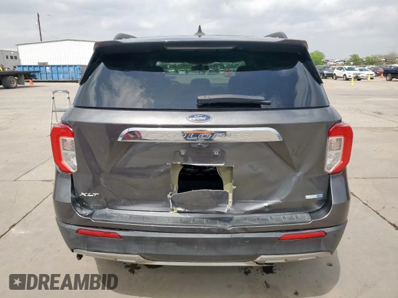 2020 Ford Explorer XLT z VIN 1FMSK8DH4LGC57106, wystawiony jako Copart lot #51095205 z przebiegiem 122 153 mil mil oraz Szkoda całkowita • Salvage title. Historia ofert i sprzedaży dostępna na DreamBid. Obrazek 6.