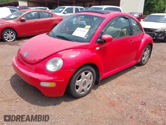 2001 Volkswagen Beetle GLS с VIN 3VWCS21C01M406402, выставлен на аукционе IAAI как лот 42366683 с пробегом 171 574 миль миль и . История ставок и продаж доступна на DreamBid. Изображение 2.
